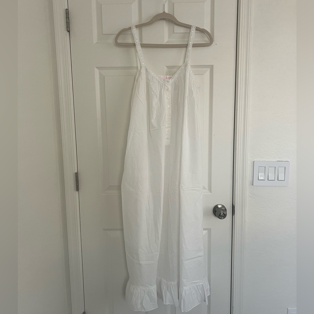 Victoria's Secret White Nightgown Lace Trim dress size M